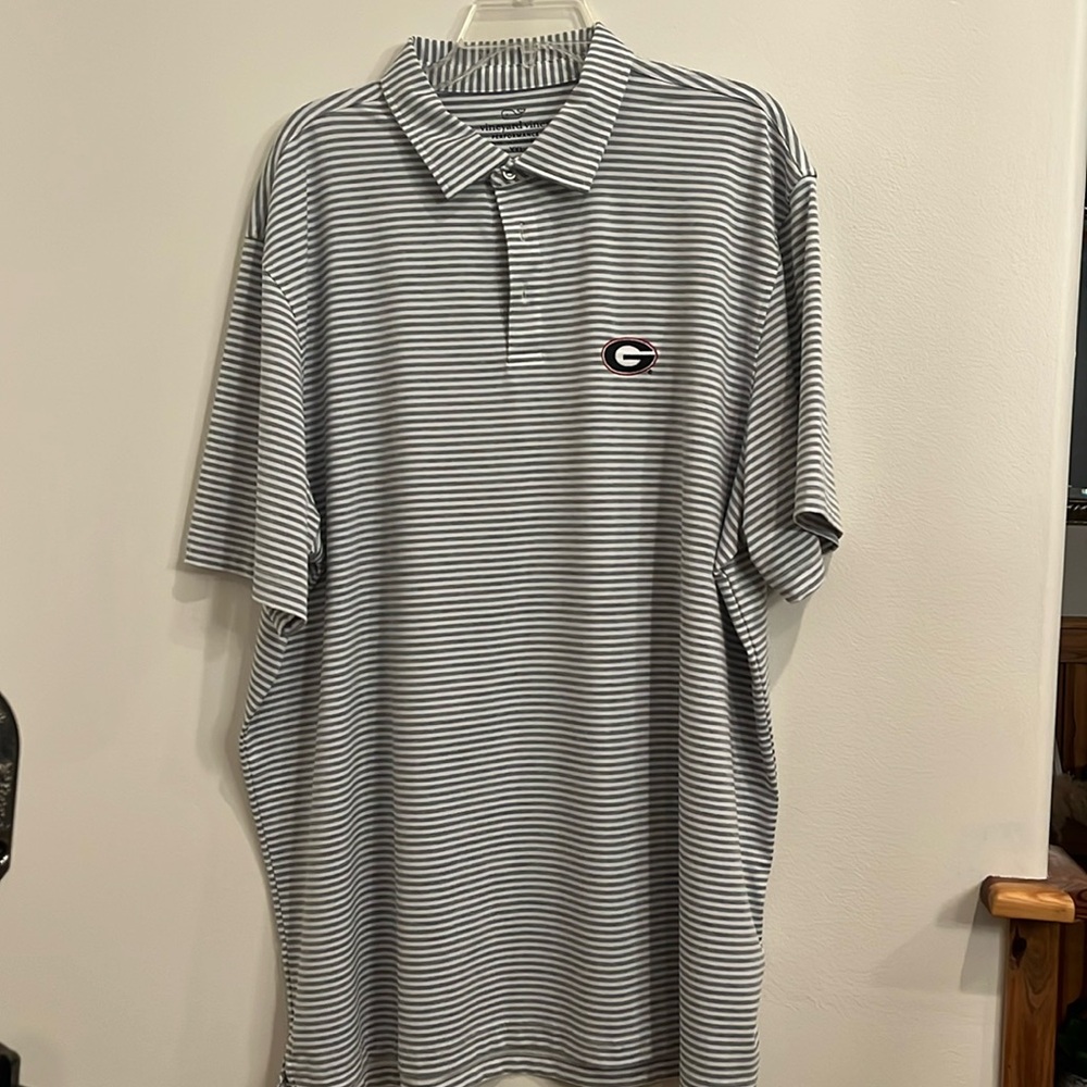 Men’s Vineyard vines polo